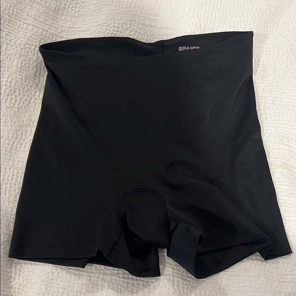 Shapewear boy shorts